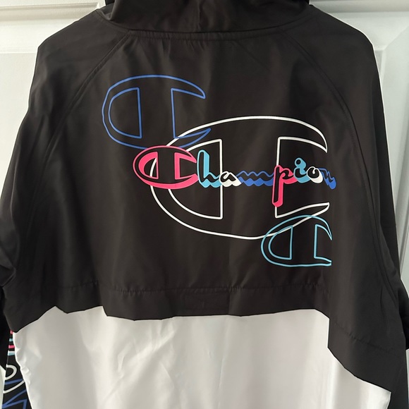 Champion windbreaker - Picture 2 of 6